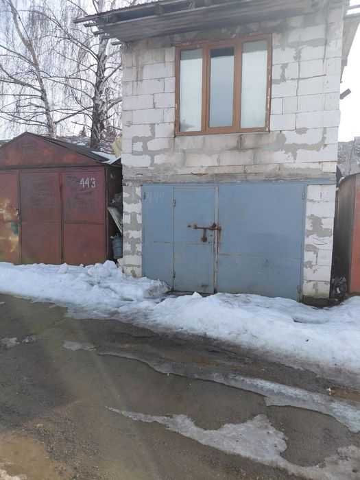 Двоповерховий Гараж приватизований з документами