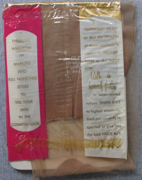 Oryginalne pończochy nylonowe 1 para FF ze szwem, j.beżowe, lata 70-te
