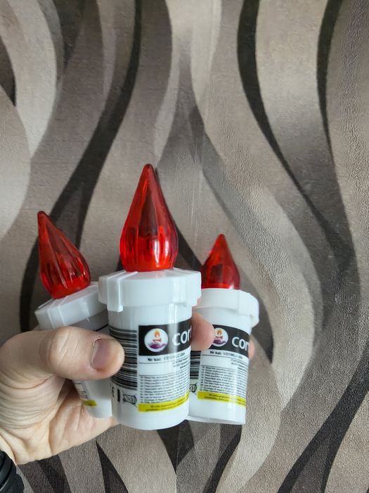 Znicze elektryczne czerwone świece led trzy sztuki