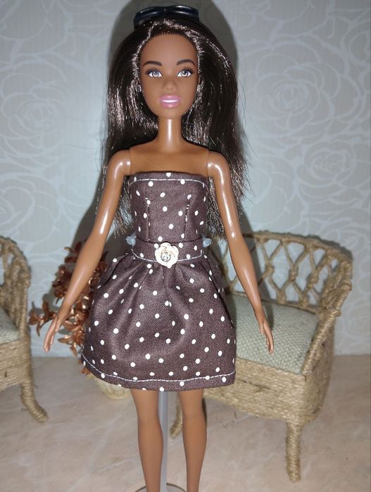 Меблі, одяг, сумки для барбі. Ручна робота.