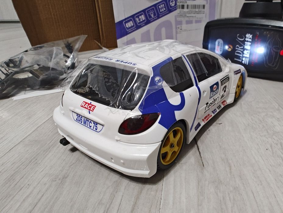 Samochód Peugeot 206 Classic WRC z wbudowanym żyroskopem do DRIFTU RC