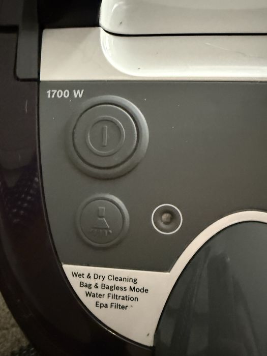 Пилосос, BOSCH Aqua Wash Clean 1700 W