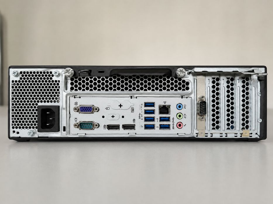 Lenovo Thinkcentre M900