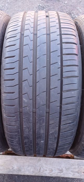 215/40R17 87W FALKEN , komplet opon letnich.