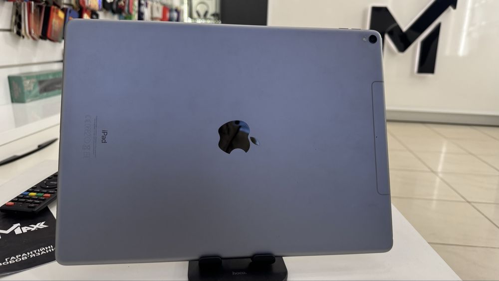 iPad Pro 12.9” 2-Gen 2017 256Gb Wi-Fi + LTE Cellular bypass Unlok 295$