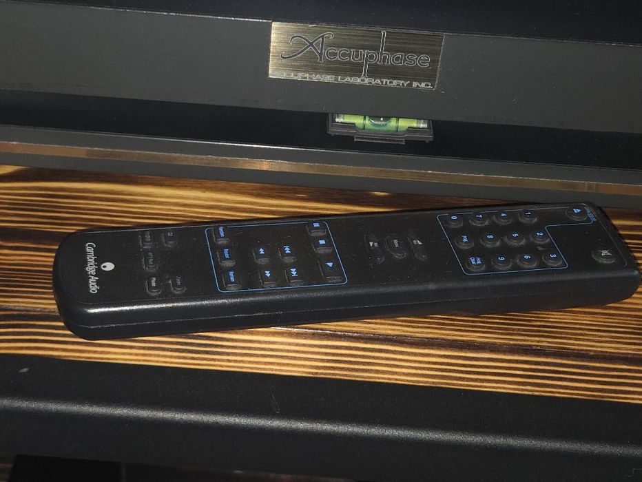 Cambridge Audio Topaz AM 10