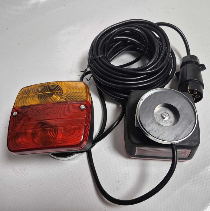 Задні ліхтарі до причепа на магнитах з кабелем