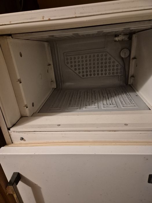 Lodówka Polar 284 A