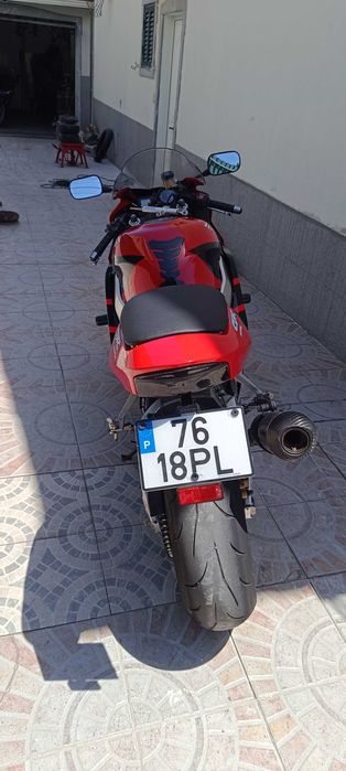 Honda cbr 929 bom estado