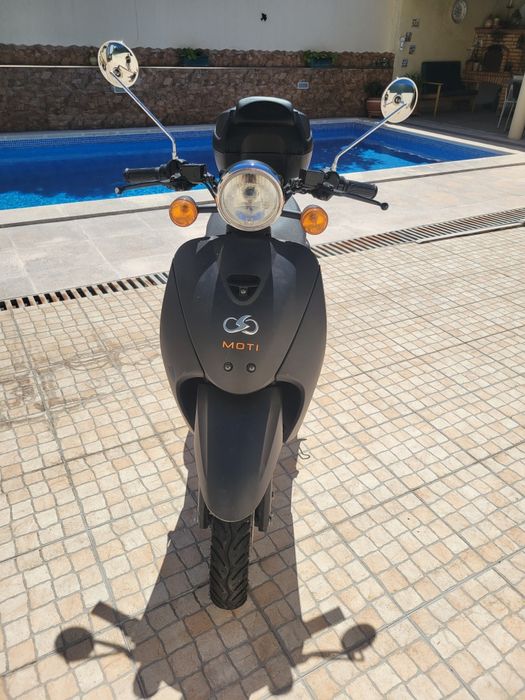 Moti Eletric c/ mala de transporte.