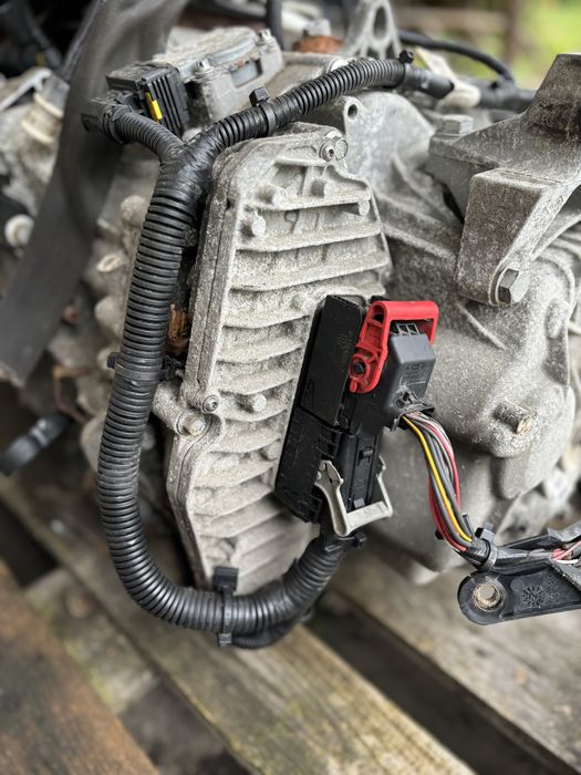 Коробка робот EDC DC4 000 001 Renault Megane 3