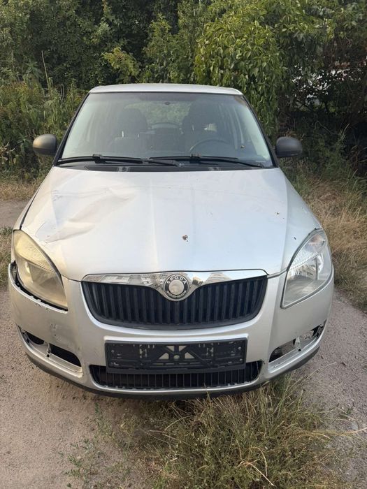 автомобіль skoda