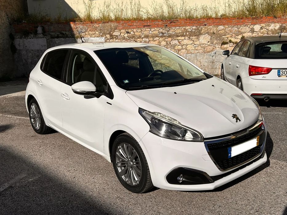 Peugeot 208 1.2 PureTech Signature