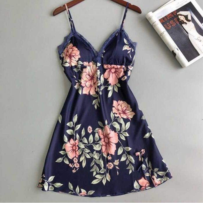 Атласний пеньюар з мереживом (а8/19)