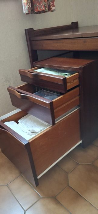 Mobília de escritório.