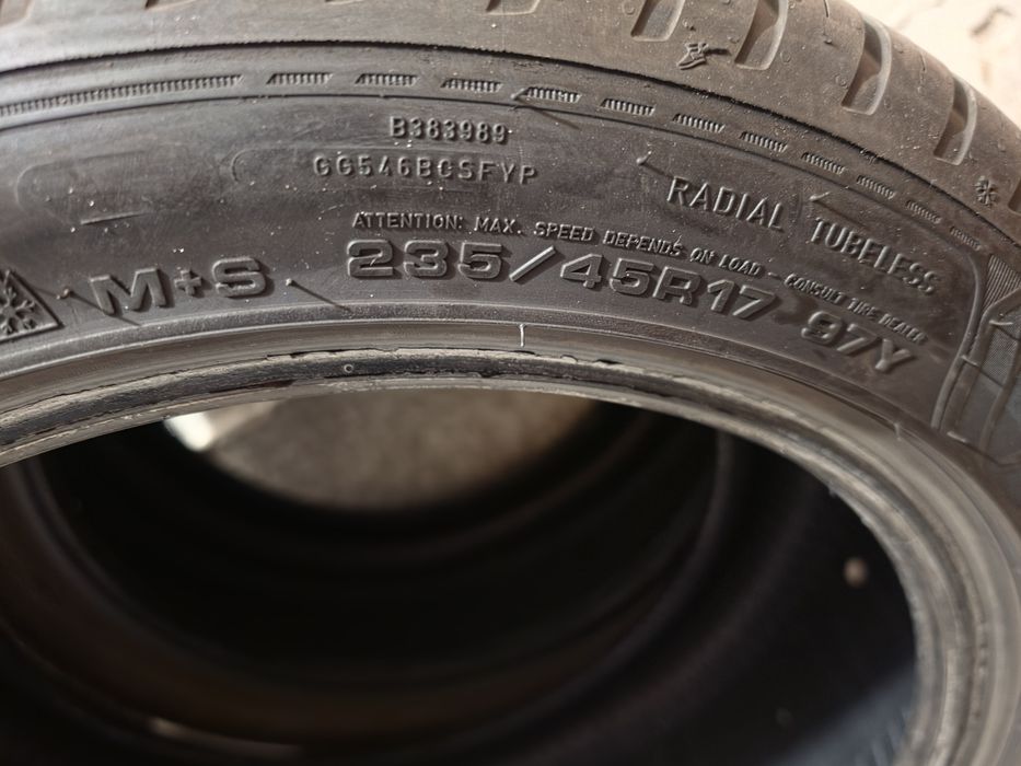 Goodyear Vector 4Seasons Gen-3 235/45 R17 97Y XL - 2024