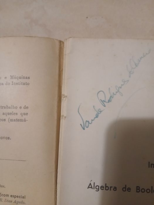 Introdução à álgebra de boole e aplicações técnicas. César de Freitas.