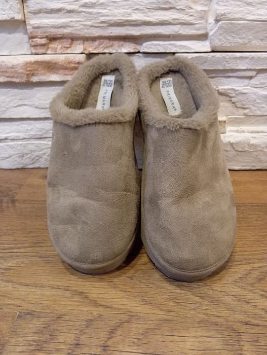 Kapcie buty domowe Primark beżowe,ocieplane r. 40/41 CPŁ