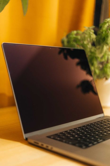 Apple MacBook Pro M2 PRO 16" 16/512GB SSD