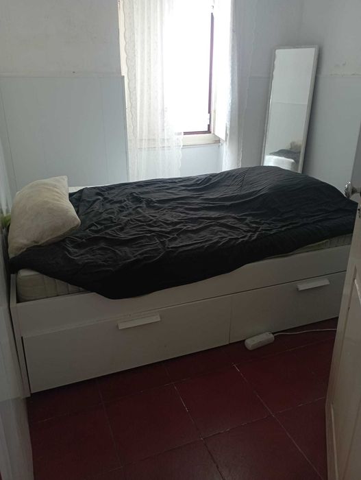 Cama casal com gavetas e colchão ikea pouco uso HOJe 120