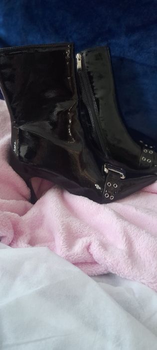Botas de verniz pretas 37