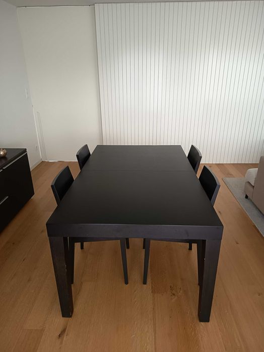 Sala de jantar completa