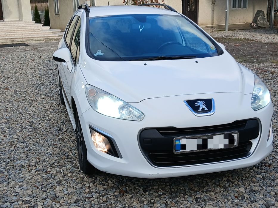 Пежо 308 sw 2011 року