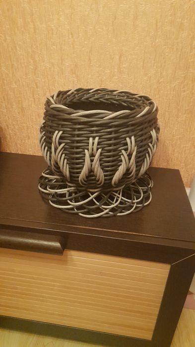 П'ятилітрове кашпо з ротангу