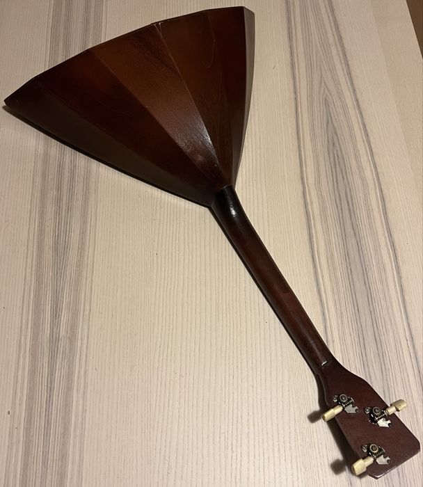 Balalaika Russa Comemorativa "300 Anos S. Petersburgo" - Pintada à Mão