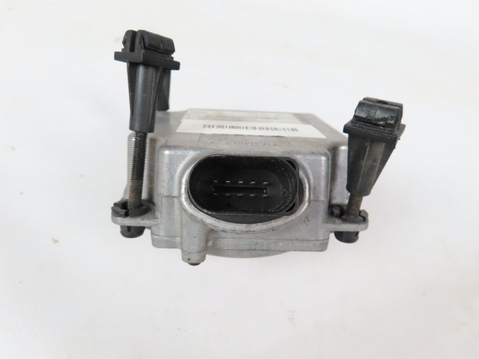 Sensor Regulador De Distância Vw Passat Ref: 3C0907567B