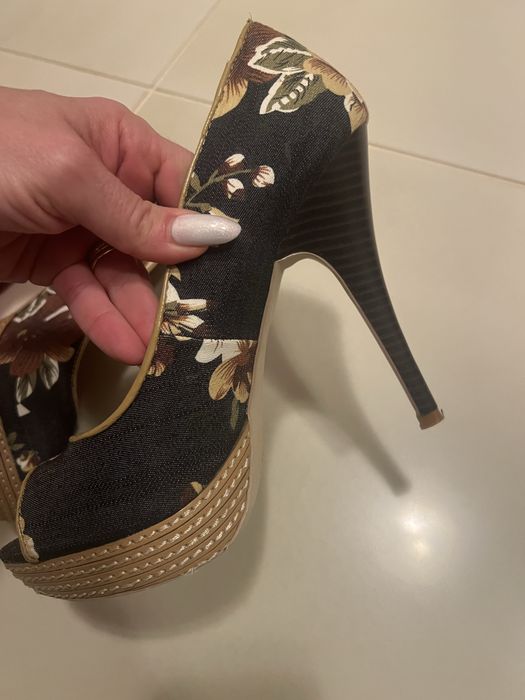 Buty  damskie roz 36