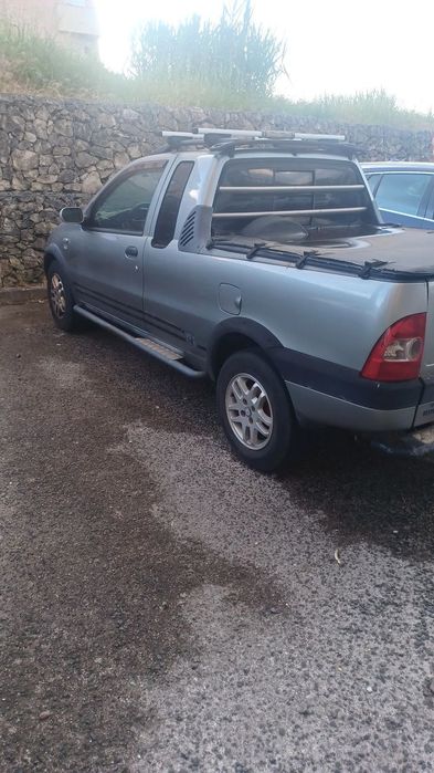 Fiat Strada447659336774471682