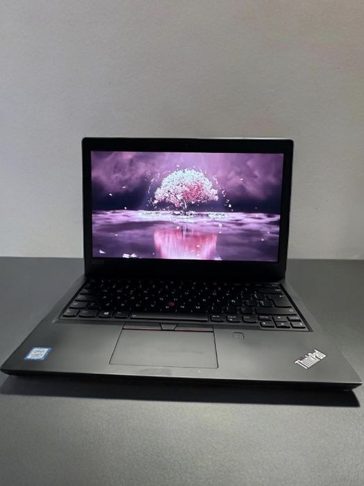 Laptop Biznesowy Lenovo ThinkPad L390 [13"] i5-8gen 8GB RAM 256GB sad FHD IPS