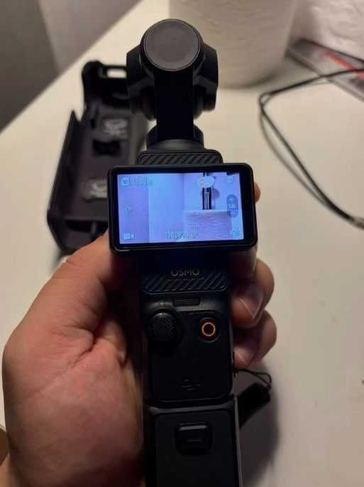 DJI Osmo Pocket 3