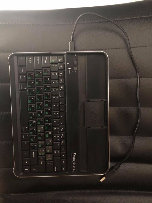 Чехол Zagg Logitech Keyboard Case