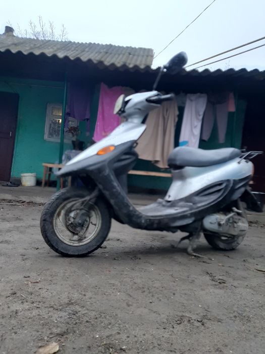 Продаю мопед ямаха бейсік джок