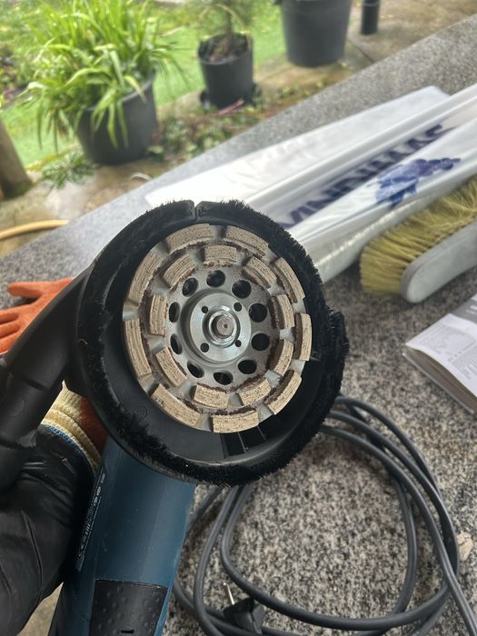 Lixadeira de betão Bosch GBR 15 CAG Professional