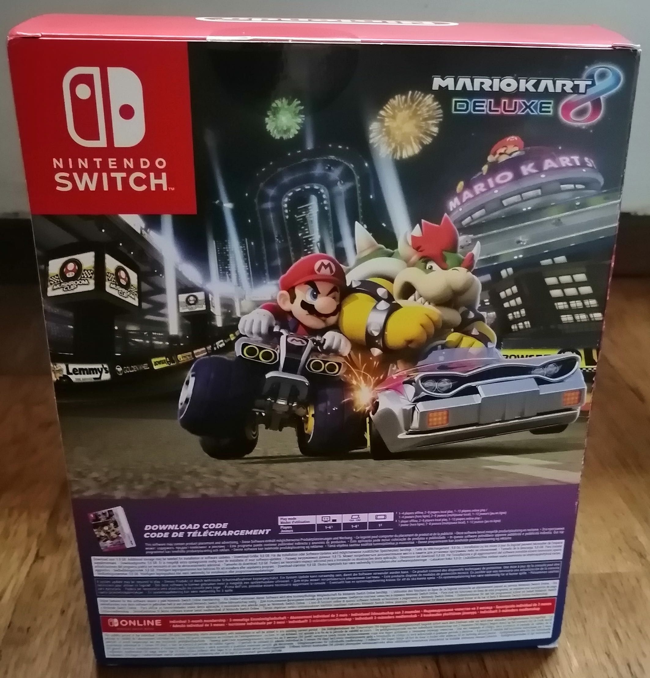 Consola Nintendo Switch OLED + Jogo Mario Kart Deluxe 8 (Formato Digital) +  3 Meses de NSW Online (Formato Digital)