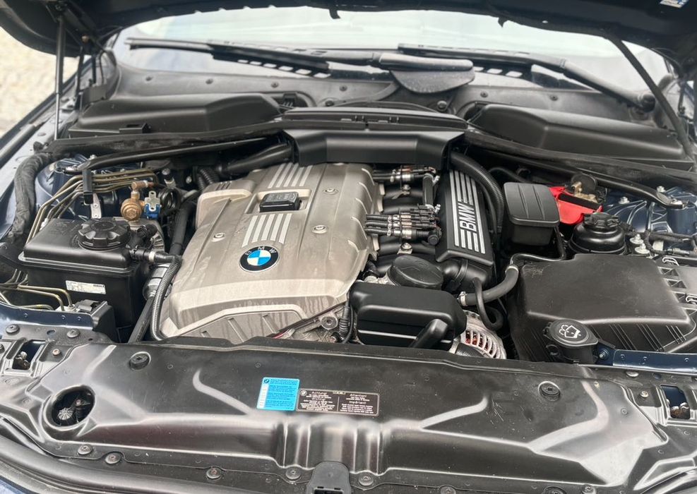 BMW E60-Sedan -2,5 GAZ-klima -hak