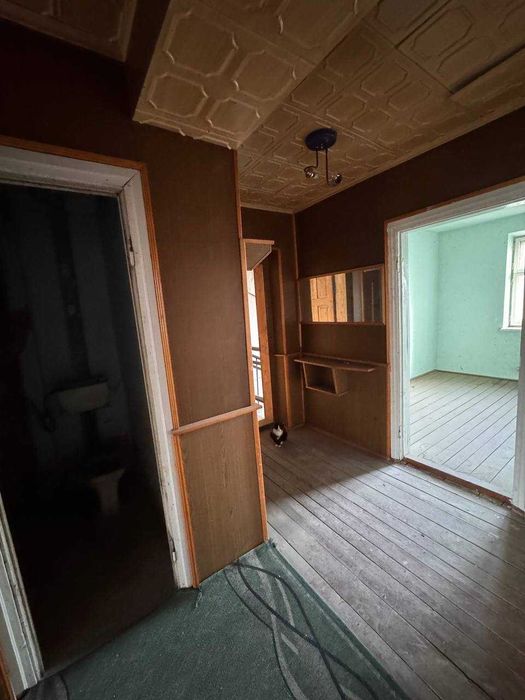 Продається квартира в Боянах (центр)