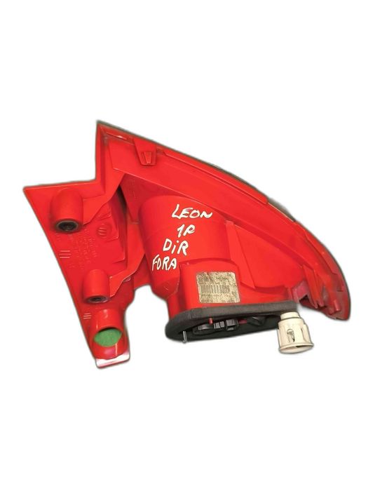 Farolim Direito SEAT LEON 1P0945112 (OEM)
