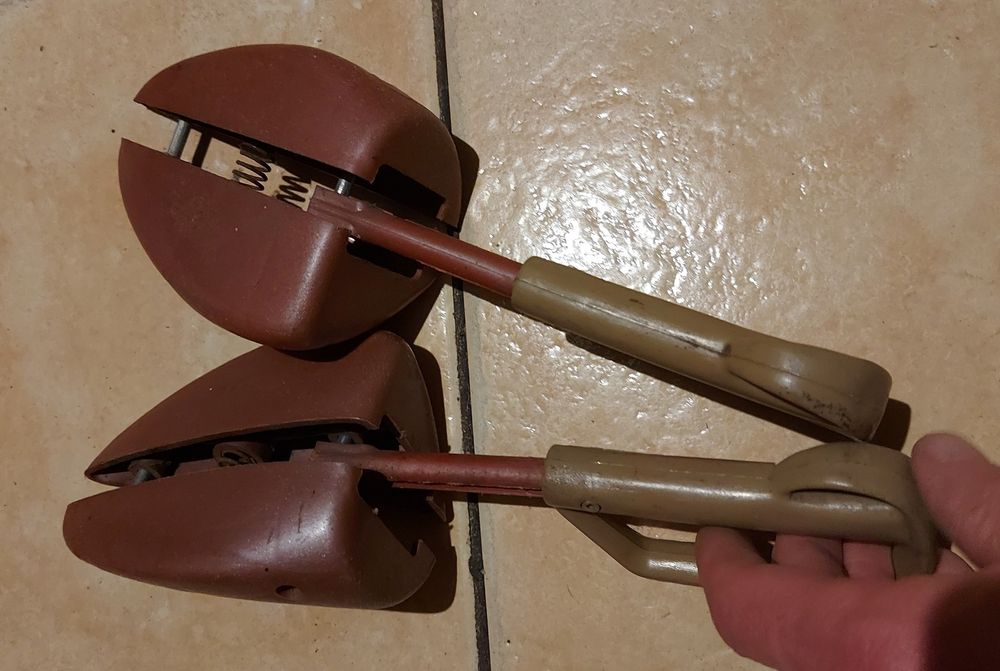 Prawidła na buty plastikowe