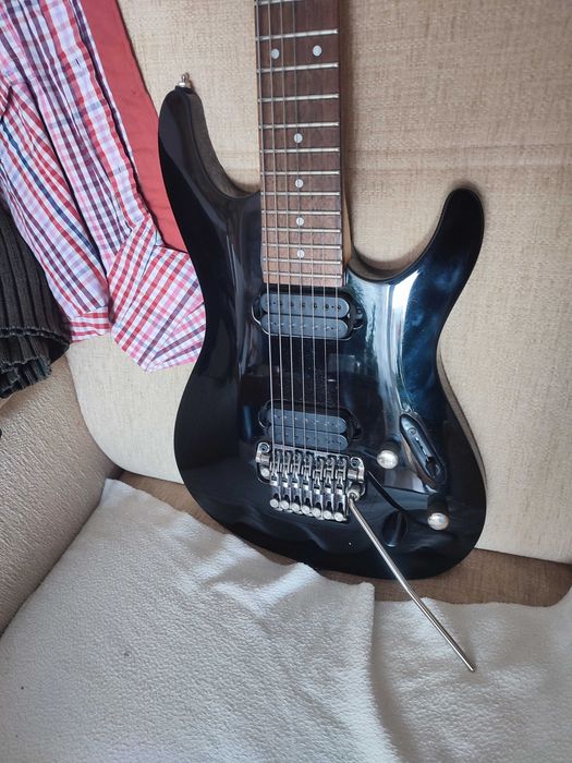 Gitara elektryczna Ibanez S7320 - siedem strun