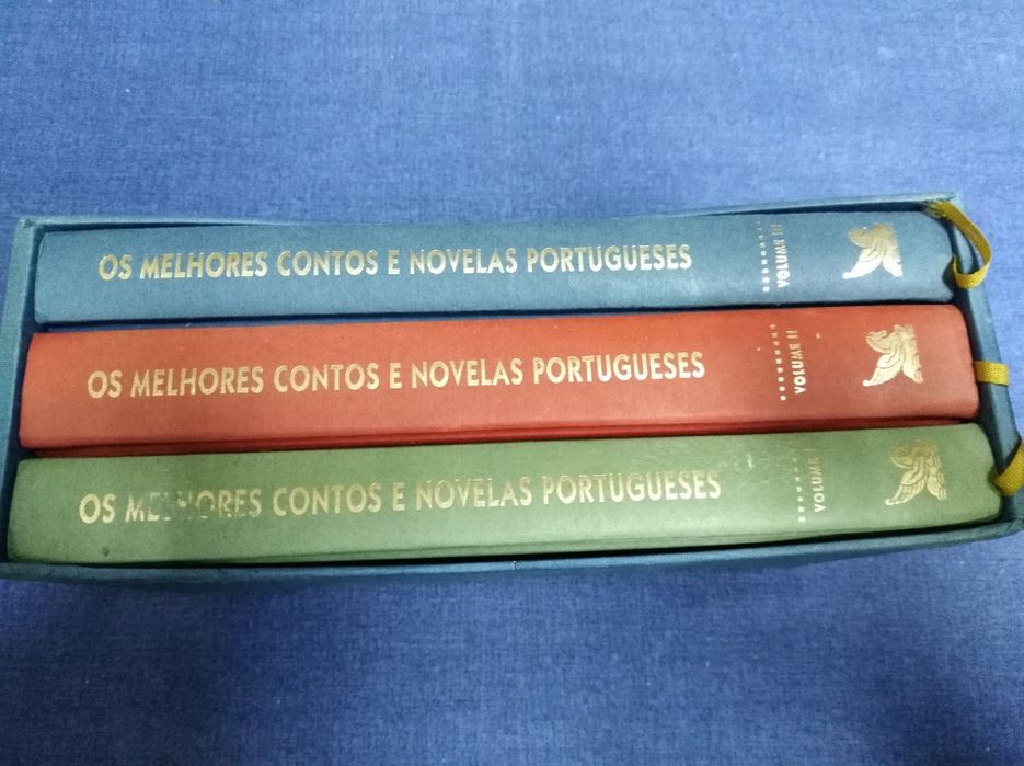 Livros de culinária, pastelaria e outros.