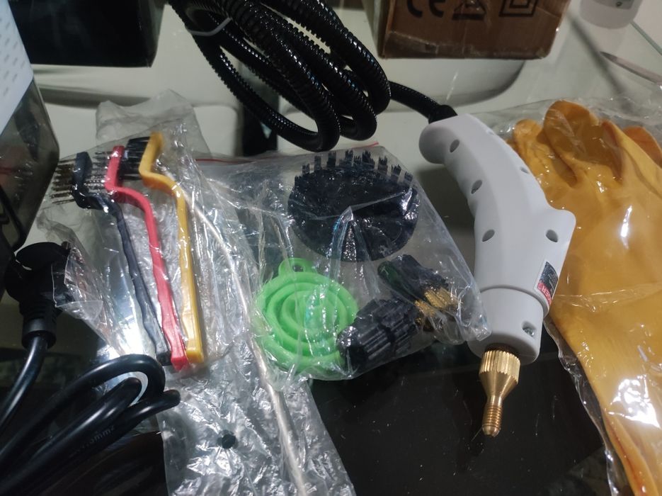 Máquina de limpeza a vapor