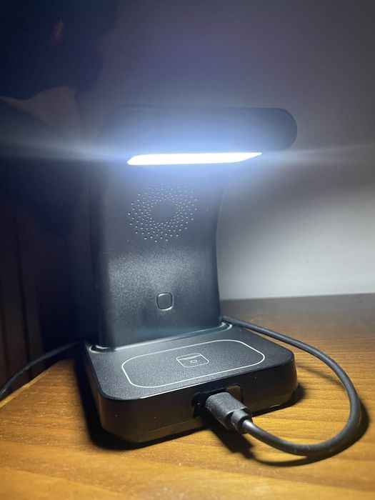 Relógio com  3 carregadores Wireless Charger