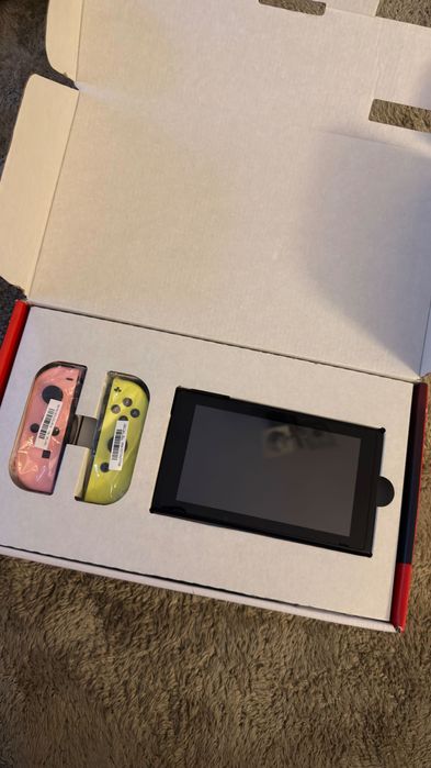 Nintendo Switch 1 com 3 jogos