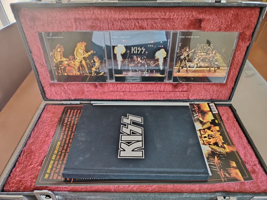Kiss "The Definitive Collection" 5 Disc set in mini guitar case