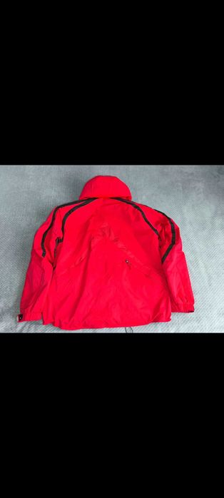 Куртка гірськолижна DESCENTE