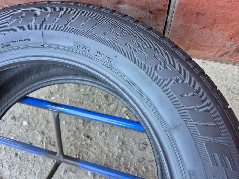 225/60/18 R18 Bridgestone Dueler H/L 4шт ціна за 1шт  шини